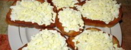 бутерброды с яйцом и чесноком. Шаг 6