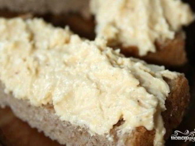 Рецепт бутербродов со шпротами и сыром