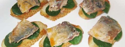 бутерброды со скумбрией лодочки. Шаг 5