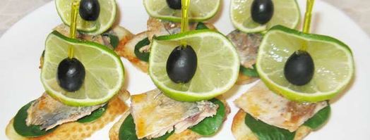 бутерброды со скумбрией лодочки. Шаг 6