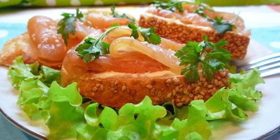 Датский бутерброд с куриной нарезкой