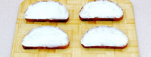 горячие бутерброды с колбасой и сыром. Шаг 5