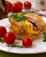 Горячие бутерброды с колбасой и яйцом