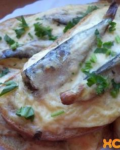 Горячие бутерброды со шпротами