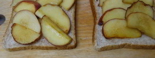 горячий бутерброд яблочное утро. Шаг 4