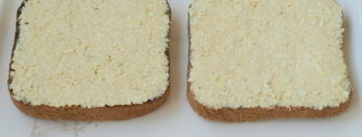 праздничные бутерброды курочка и петушок. Шаг 4