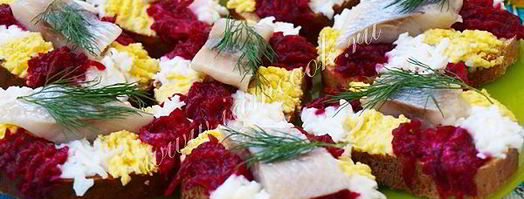 праздничные бутерброды с сельдью. Шаг 6