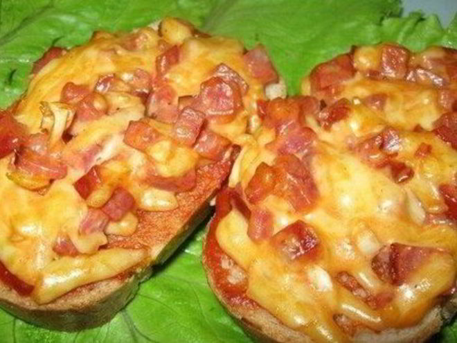 Рецепт простого горячего бутерброда с сыром