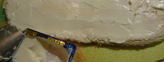 рулеты — бутерброды с красной рыбой. Шаг 3