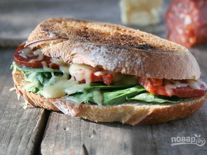 Рецепт улетных бутербродов с колбасой и сыром