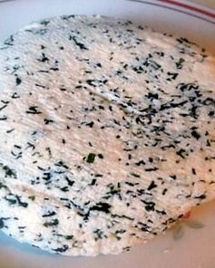 Домашний сыр с зеленью