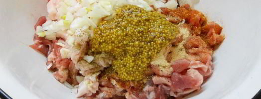 домашняя колбаса с французской горчицей и луком. Шаг 2