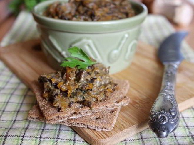 Рецепт грибной икры с овощами