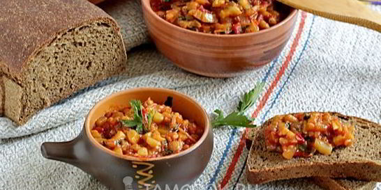 Кабачково-баклажанная икра по-восточному