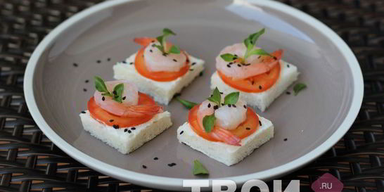 Канапе с креветками