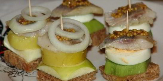 Канапе с селедкой