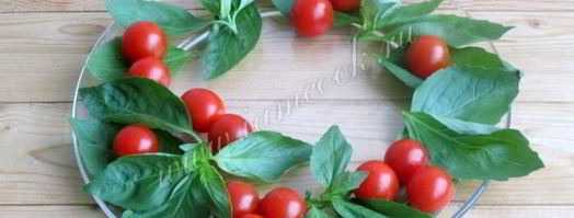 капрезе новогодний венок. Шаг 9