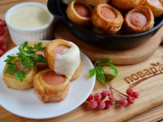 Рецепт мини-сосисок в тесте