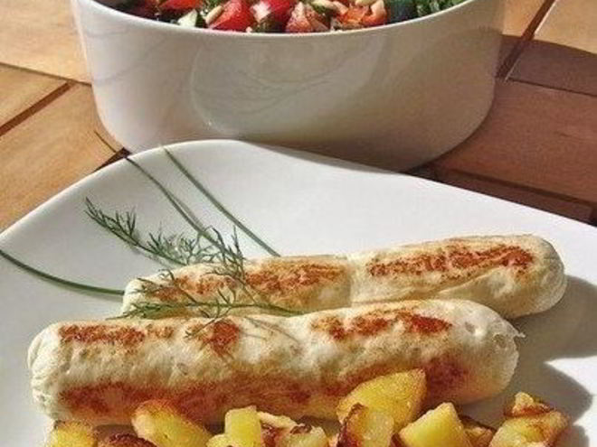 Рецепт нежных домашних сосисок из куриного филе