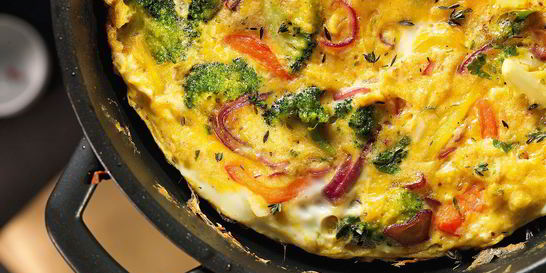 Фриттата с брокколи и сладким перцем
