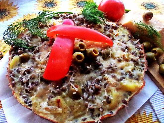 Рецепт фриттаты с картофелем, чечевицей и оливками