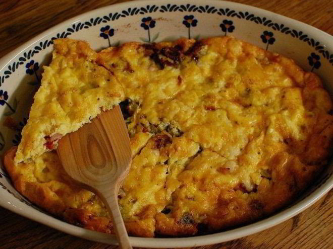 Рецепт фриттаты с сыром, тимьяном и вялеными помидорами