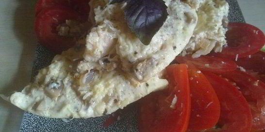 Фриттата с тилапией и грибами