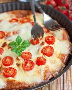 Фриттата с цукини и томатами