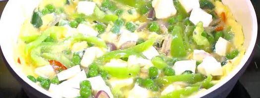 фриттата со сладким перцем, зеленым горошком и фетой. Шаг 11