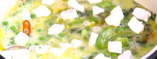 фриттата со сладким перцем, зеленым горошком и фетой. Шаг 10