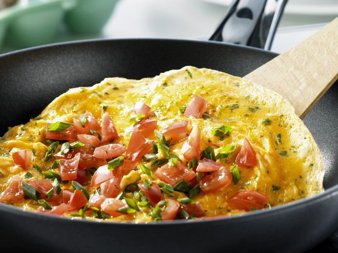 Рецепт классического омлета на сковороде