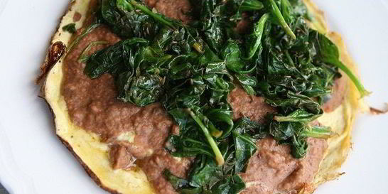 Мексиканский омлет с фасолью