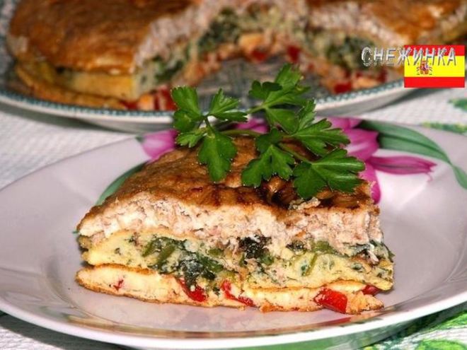 Рецепт многоцветного омлета по мотивам испании