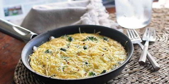 Нежный омлет с брокколи из духовки