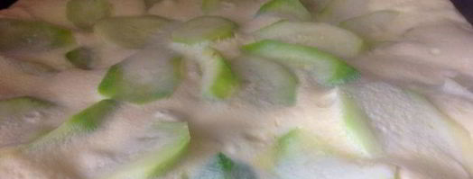 нежный омлет с кабачками на сковороде. Шаг 3