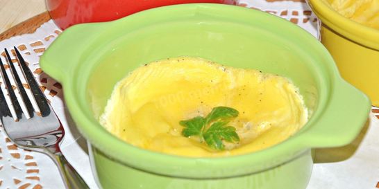 Нежный омлет в микроволновке за 3 минуты