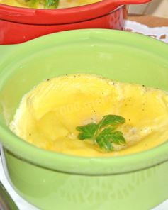 Нежный омлет в микроволновке за 3 минуты