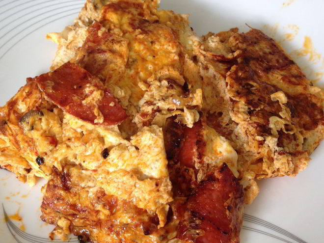 Рецепт омлета с чоризо и красным перцем