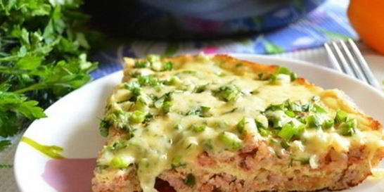 Омлет с фаршем на сковороде