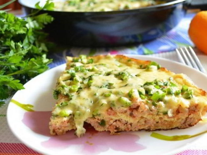 Рецепт омлета с фаршем на сковороде