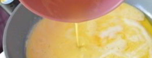 омлет с фаршем на сковороде. Шаг 5