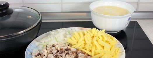 омлет с грибами и картофелем. Шаг 2