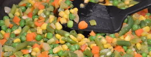 омлет с мексиканской овощной смесью. Шаг 3