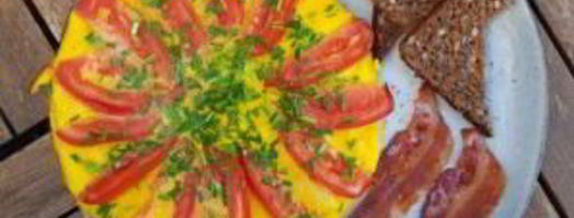 омлет с помидорами и луком. Шаг 6