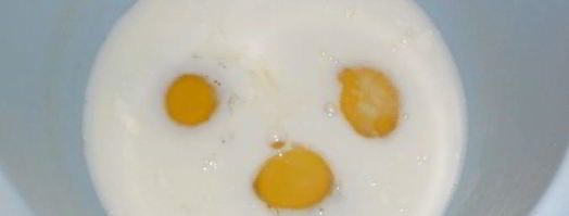 омлет с помидорами. Шаг 2