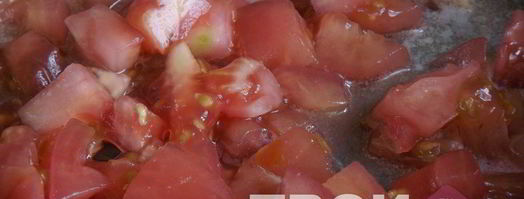 омлет с томатами и зеленым горошком. Шаг 4