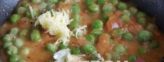 омлет с томатами и зеленым горошком. Шаг 6