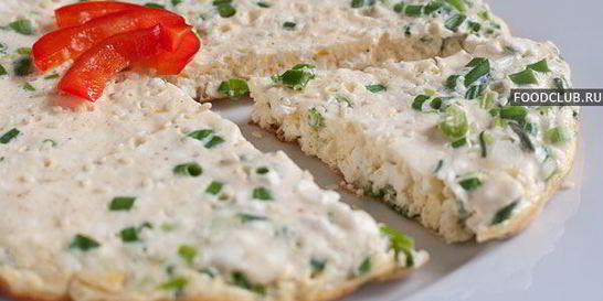 Омлет с творогом и зеленым луком