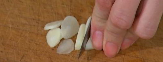 простой омлет с курицей и шампиньонами. Шаг 2