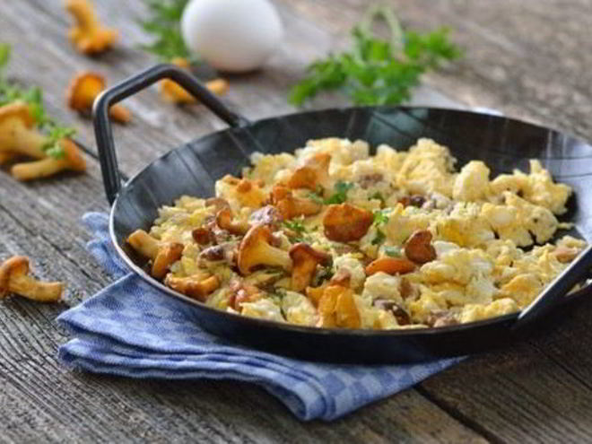 Рецепт пышного омлета с лисичками